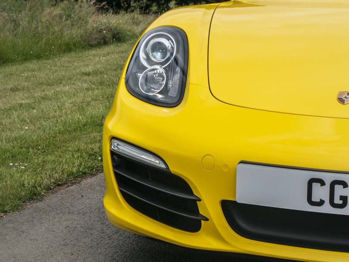 Porsche 981 Boxster S - Avery Dennison Gloss Yellow 