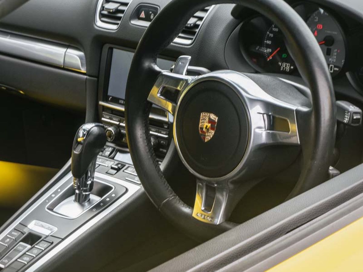 Porsche 981 Boxster S - Avery Dennison Gloss Yellow 