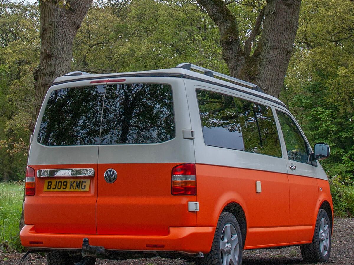 vw t5 orange white