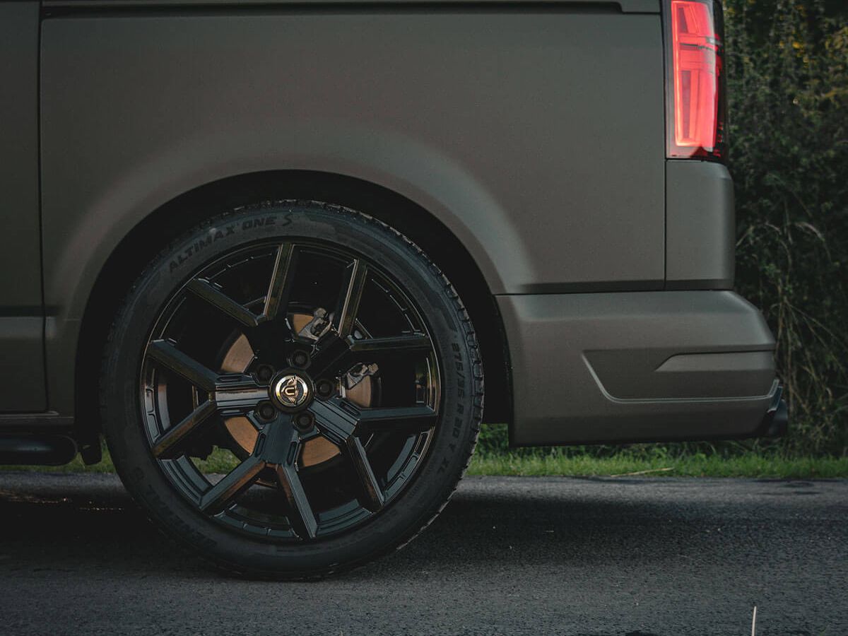 VW T6 Military Green